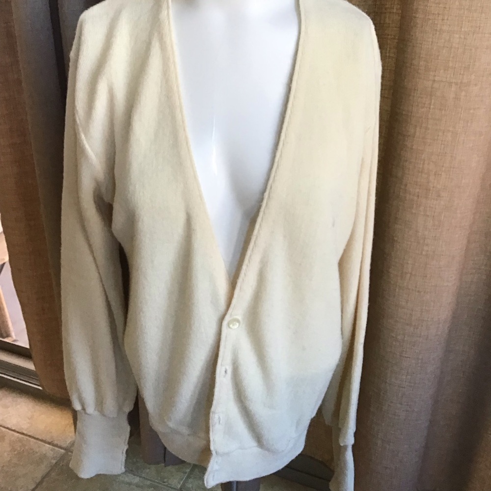 VTG. Christian Dior Yellow cream V Neck Unisex Sweater  Size M RN 14321